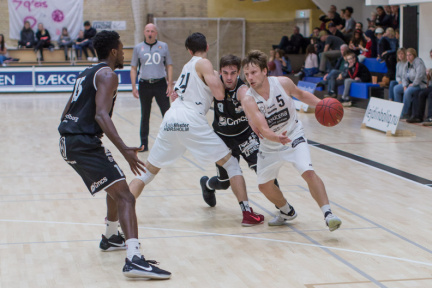 20171018-79ersH-1k5-q7-038